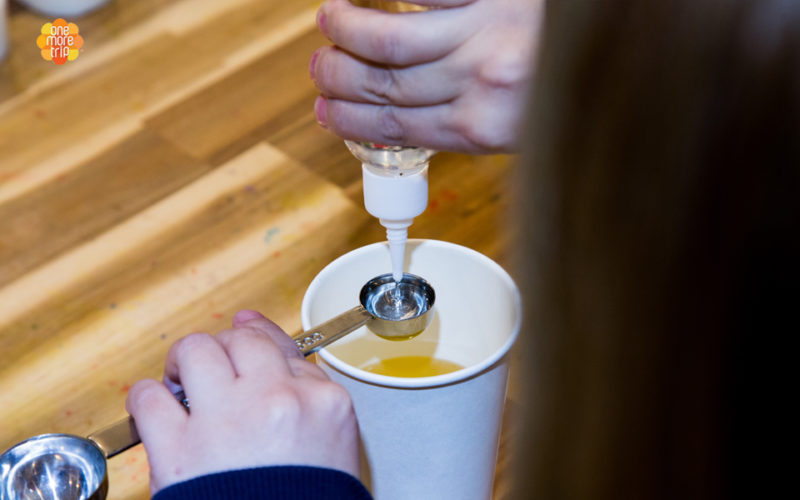 candle making yellow color